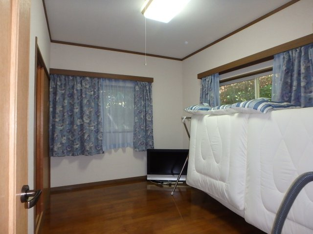 S1735H　白浜高台中古住宅の洋室