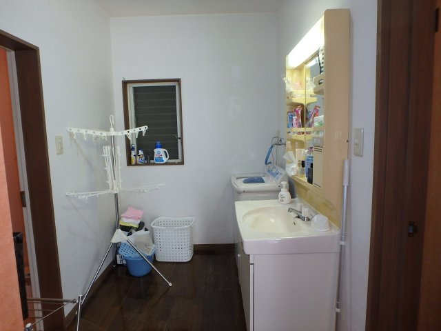 S1735H　白浜高台中古住宅の洗面所