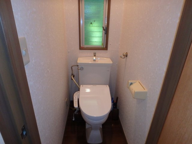 S1735H　白浜高台中古住宅のトイレ