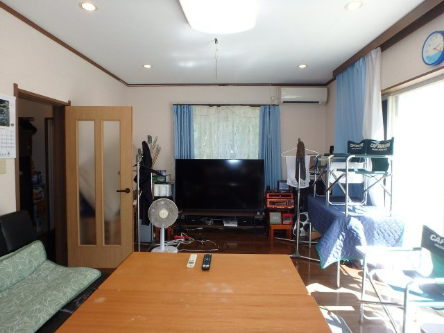 S1735H　白浜高台中古住宅の居間・リビング
