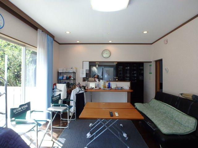 S1735H　白浜高台中古住宅の居間・リビング