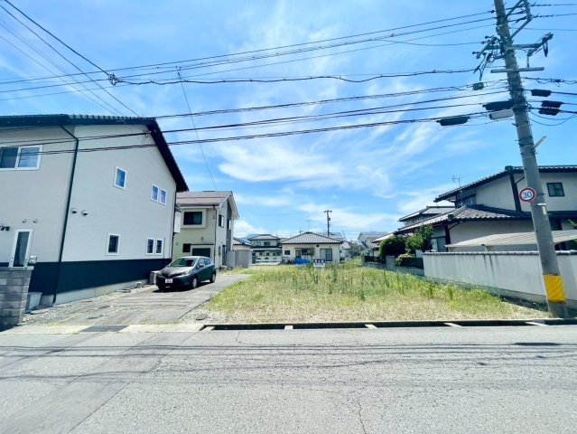 長野市若宮　住宅用地の前面道路含む現地写真