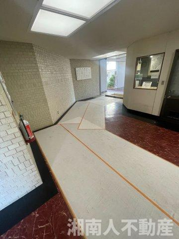 片瀬東映マンションのエントランス|清潔なエントランスです