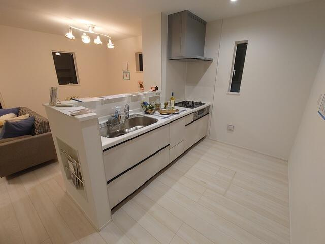 名古屋市中川区下之一色町字松蔭５丁目の新築一戸建のキッチン|３号棟　洗面脱衣室 