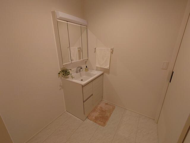 名古屋市中川区下之一色町字松蔭５丁目の新築一戸建のランドリースペース|３号棟　浴室 