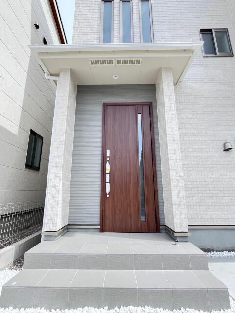 名古屋市港区船頭場２丁目の新築一戸建の玄関|玄関（2号棟） 