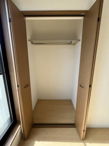 名古屋市北区楠４丁目の中古一戸建の収納|「南東洋室」クローゼット付き 