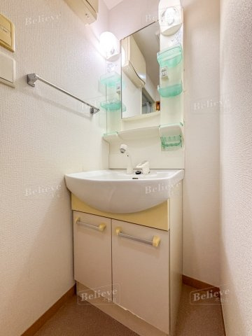 クオリアけやき通りの洗面所|綺麗で明るい洗面所です☆