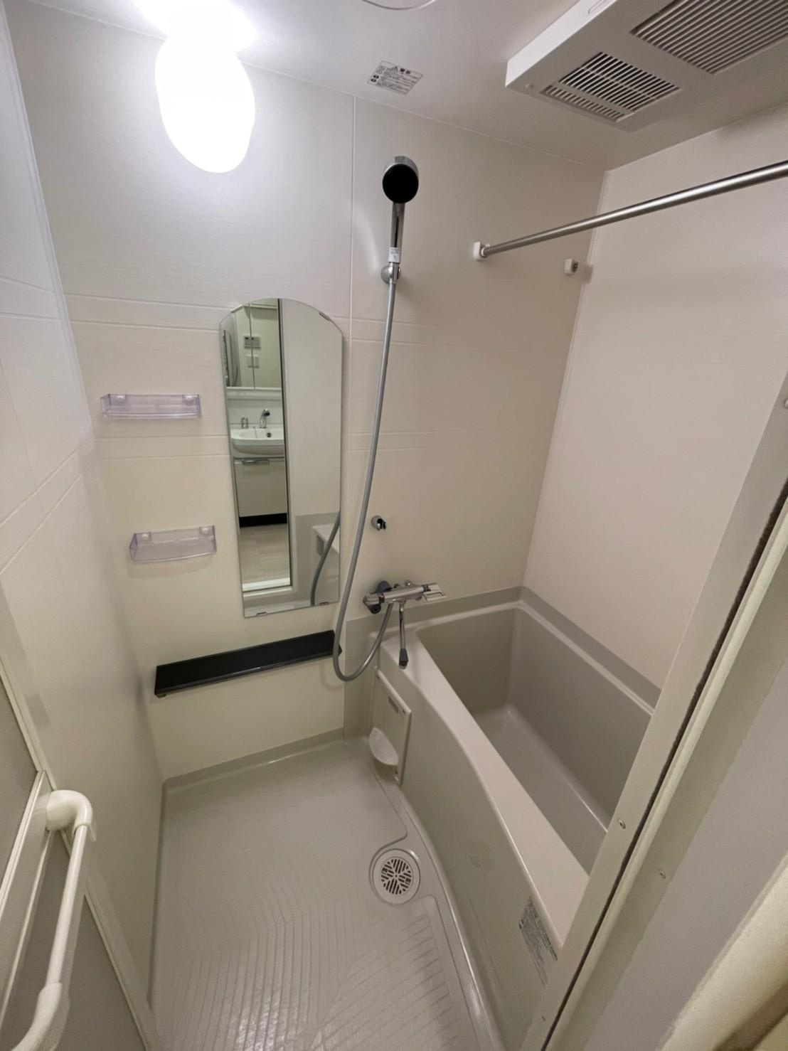 プレサンス丸の内リラティ　名古屋市賃貸　仲介手数料無料の浴室