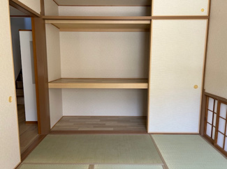 【収納】 | 小倉台１丁目　中古戸建 | 押入も大きく、天袋もあるのでたくさん収納できますね。