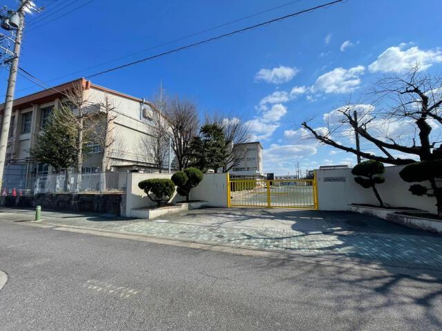 の新築一戸建の前面道路含む現地写真|如意小学校まで339m 