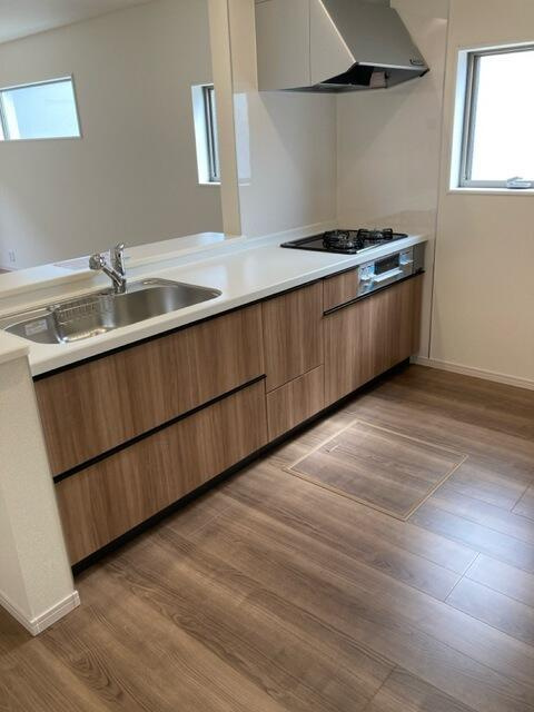 名古屋市守山区大字上志段味字東谷の新築一戸建のキッチン|夕食を作りながら翌朝のお弁当… 