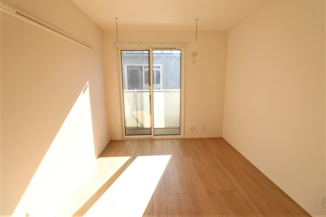 【居間・リビング】 | Dタウン南平野 | ゆったりとした居間です