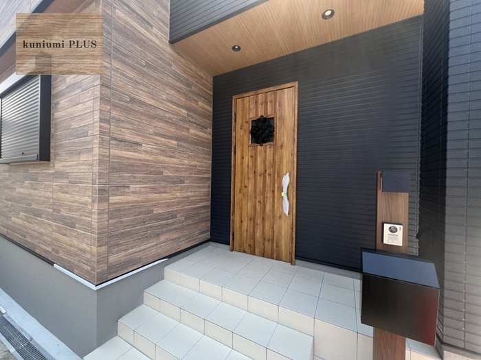 大阪市生野区舎利寺1丁目の玄関