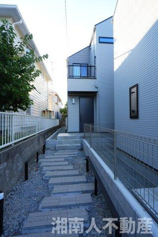 藤沢市鵠沼松が岡４丁目５－１４新築戸建の外観|落ち着いた雰囲気の外観です