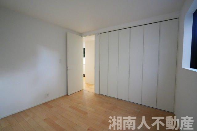 藤沢市鵠沼松が岡４丁目５－１４新築戸建の洋室|個人の部屋や寝室として使える洋室です