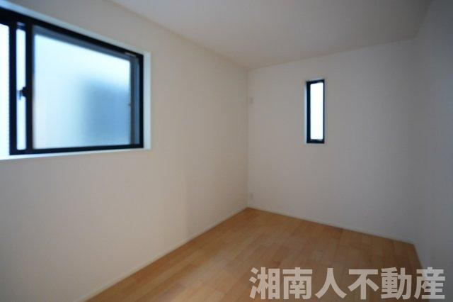 藤沢市鵠沼松が岡４丁目５－１４新築戸建の洋室|個人の部屋や寝室として使える洋室です