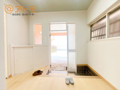 【玄関】 | 富士市今泉　中古戸建て　全1棟