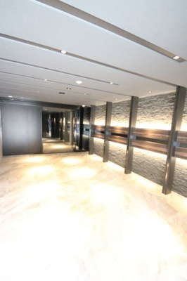 【ロビー】 | S-RESIDENCE難波大国町Deux