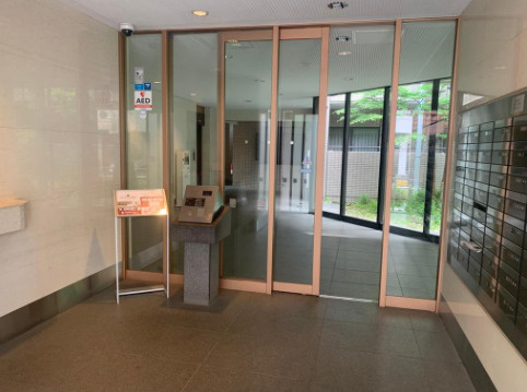 パーク・ハイム小竹向原のエントランス|安心、安全なオートロックシステムを完備しております