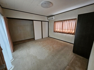 【寝室】 | 敷地約100坪のゆとりのお家