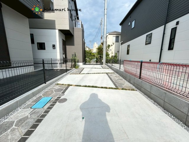 大宮今羽町2期　新築戸建　グリーンガーデンLの駐車場