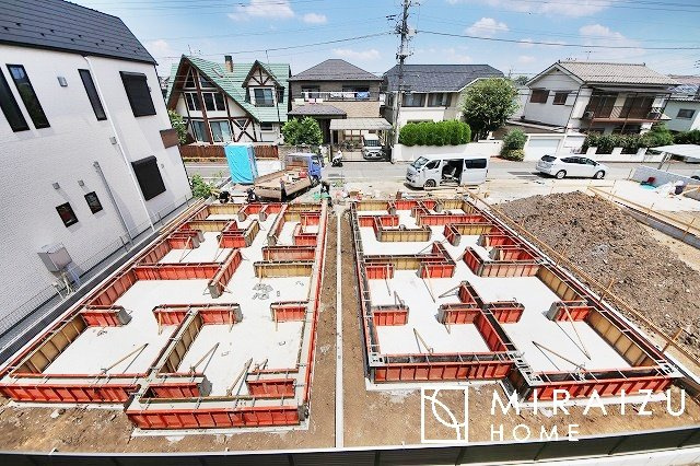 【外観】 | 日当たりの良いお家は嬉しいですよね。それぞれ価値観が分かれる箇所です、実際に内覧して日当たりの心地よさをご体感下さいね♪
