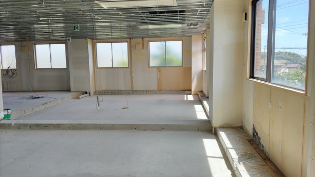 吉井クリニックビルの内装|明るい室内です