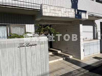 【エントランス】 | ザ・エンパイア