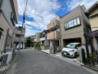 【前面道路含む現地写真】 | 香ヶ丘町１丁　中古戸建 | お客様が安心して物件探しが出来るよう心がけております！お気軽にお問い合わせください！！