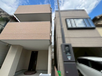 【外観】 | 香ヶ丘町１丁　中古戸建 | 【洗面】ゆとりのある洗面室ですよ！朝の身支度もスムーズにできますね♪