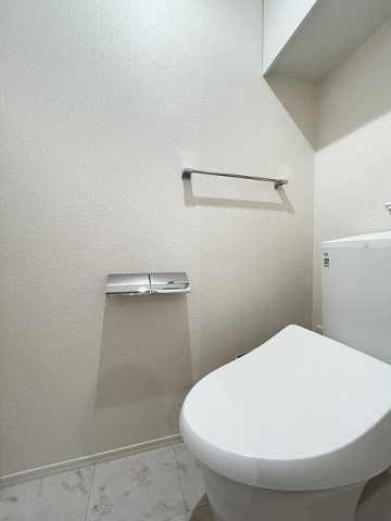 D-ROOM東花園のトイレ