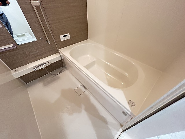 D-ROOM東花園の浴室