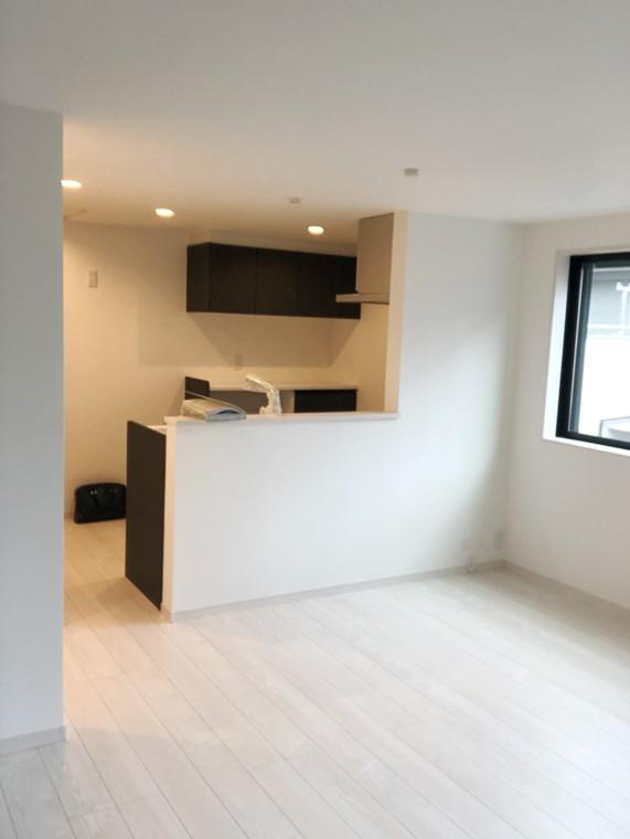 高田馬場戸建の居間・リビング