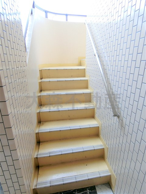 レジデンス池上のその他共用部分|共用階段