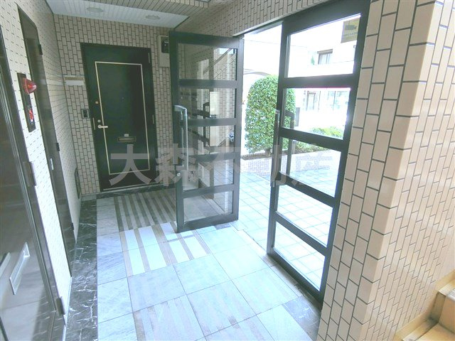 レジデンス池上のエントランス