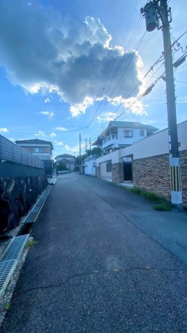 北六甲台4丁目の前面道路含む現地写真|前面道路
