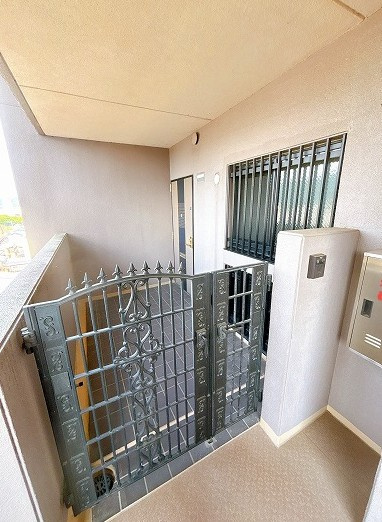 リフォーム　中古マンション　ダイアパレス岐阜長良　平成10年築の玄関