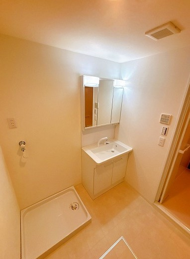 リフォーム　中古マンション　ダイアパレス岐阜長良　平成10年築の独立洗面台