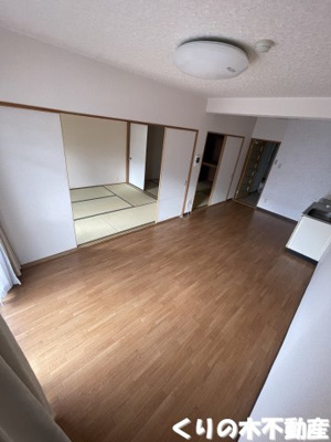 【居間・リビング】 | ヴェルディール北日吉 | ゆったり過ごせるリビングです