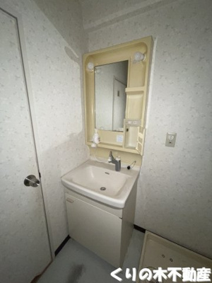 【独立洗面台】 | ヴェルディール北日吉 | 朝の身支度には欠かせない独立洗面化粧台