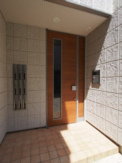 【エントランス】