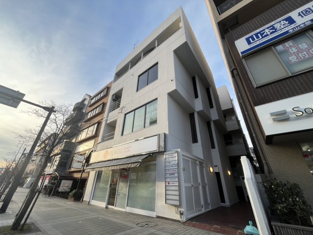 坂井ビルの外観