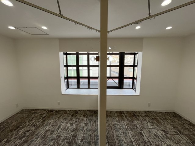 坂井ビルの内装