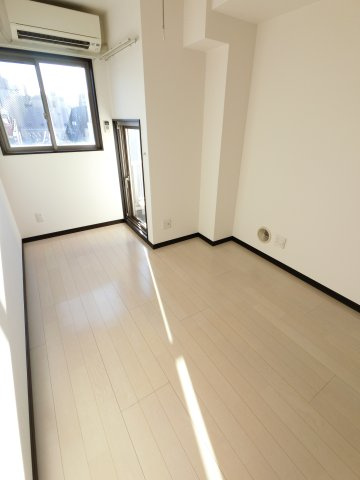 寿マンションの洋室