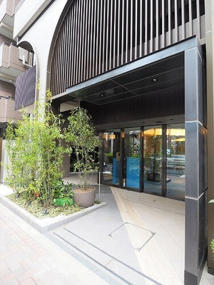 【エントランス】 | ネベル三鷹 | エントランス　※2020年6月撮影