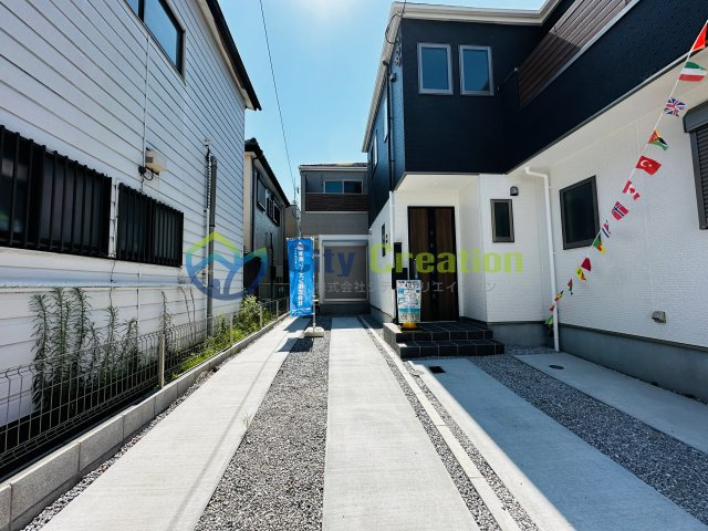 平塚市平塚１期  新築戸建全２棟　2号棟の駐車場