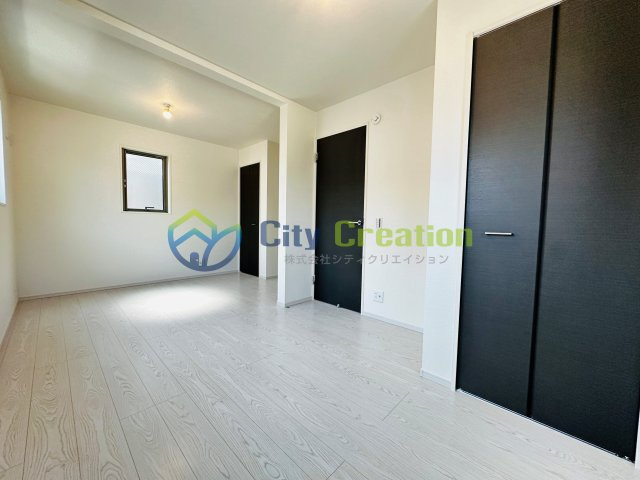 平塚市平塚１期  新築戸建全２棟　2号棟の洋室