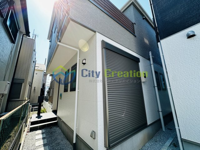 平塚市平塚１期  新築戸建全２棟　2号棟の外観