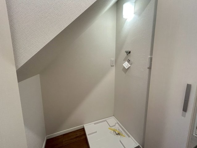 練馬区北町2丁目　中古戸建のランドリースペース|洗濯機置き場♪
2025.08.31撮影

ご内見希望・資料請求などお気軽にお問い合わせ下さい！
03-5990-5201